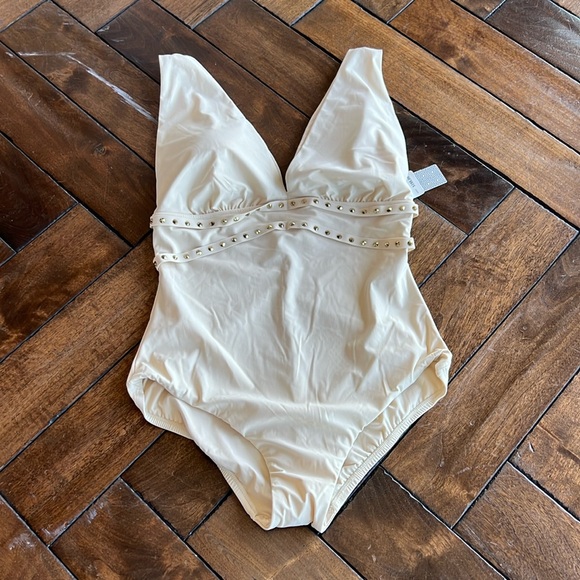 Amoressa swimwear Lupita vanilla beans studded front size 10 one